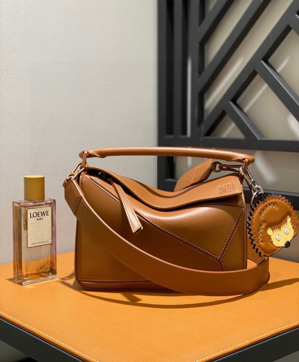 LOEWE Small Puzzle Bumbag-24*10*14cm