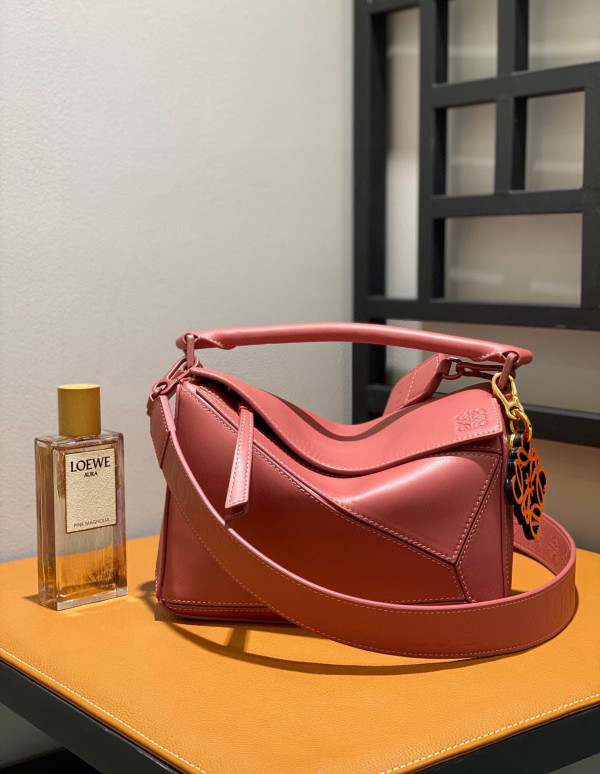 LOEWE Small Puzzle Bumbag-24*10*14cm