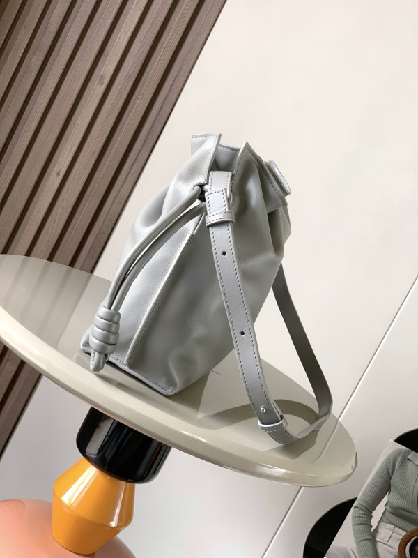 LOEWE Flamenco clutch- 24.5*30*10.5cm