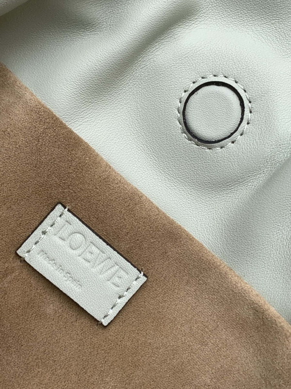 LOEWE Mini Flamenco clutch-23*18*9cm