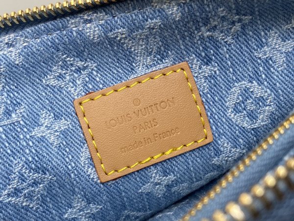 l**is V*t*n coussin bb