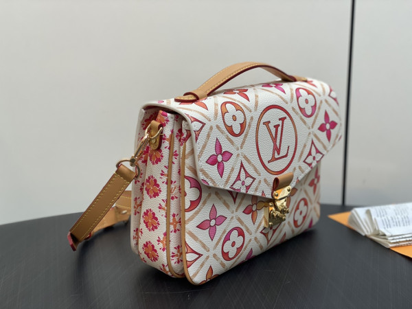 l**is V*t*n pochette metis-25*19*7cm