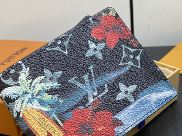 l**is V*t*n slender wallet-11*8.5*2cm