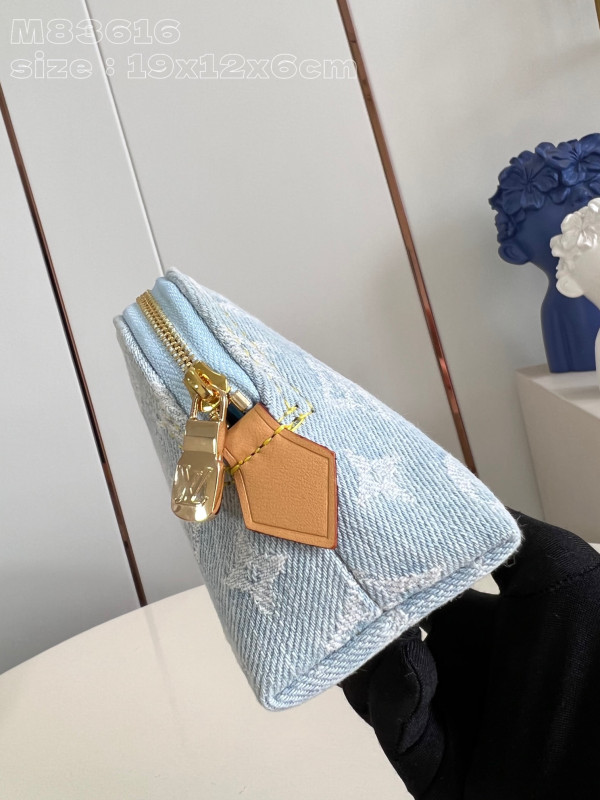 l**is V*t*n pochette cosmétique pm