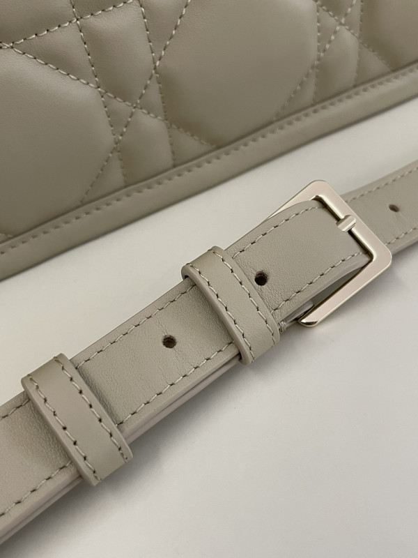 medium D*or book tote-36.5*28*17.5cm