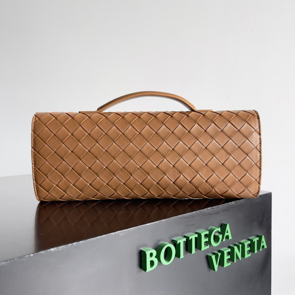 Bo*te*ga ve*ne*ta long clutch andiamo with handle-31*13*3cm