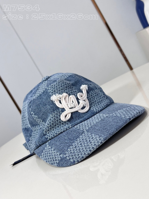 l**is V*t*n damier denim 3d cap
