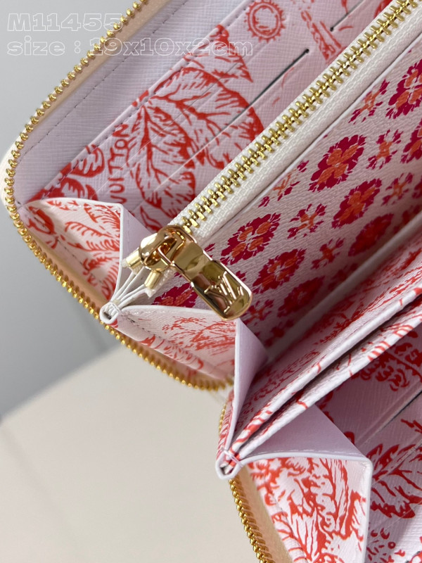 l**is V*t*n zippy wallet-10*20*2 cm