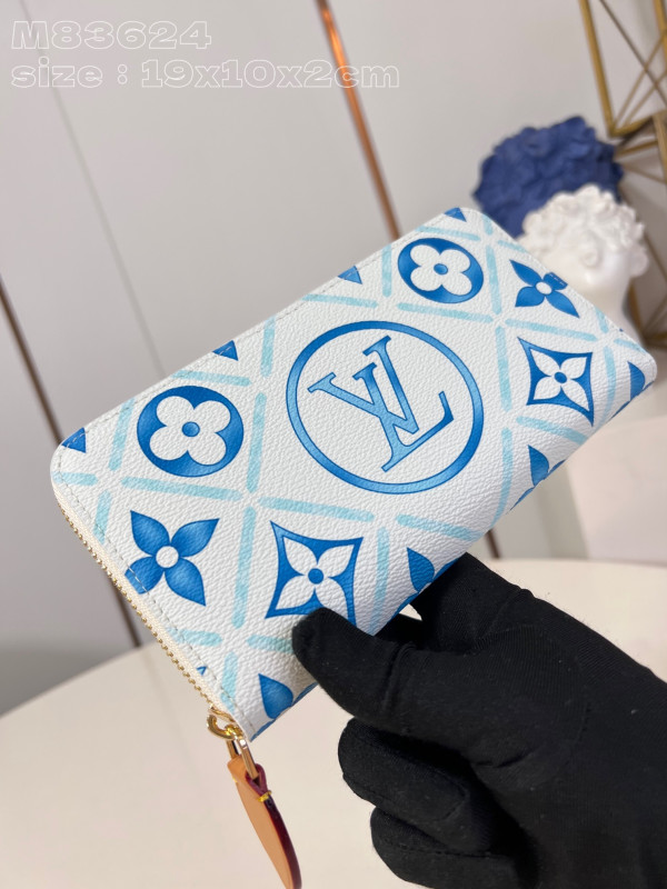 l**is V*t*n zippy wallet-10*20*2 cm