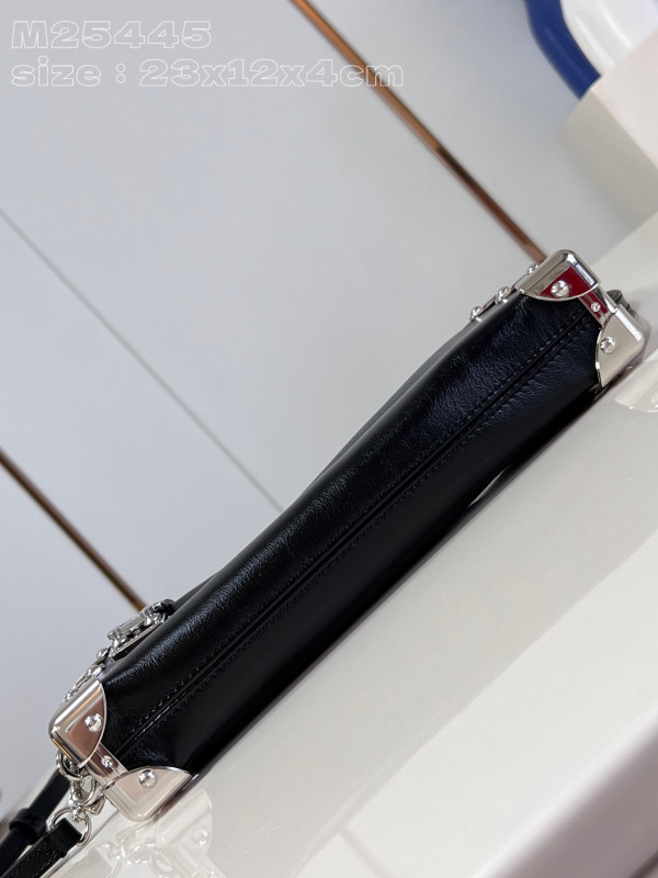 l**is V*t*n slim trunk-23*12*4cm