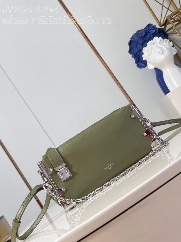 l**is V*t*n slim trunk-23*12*4cm