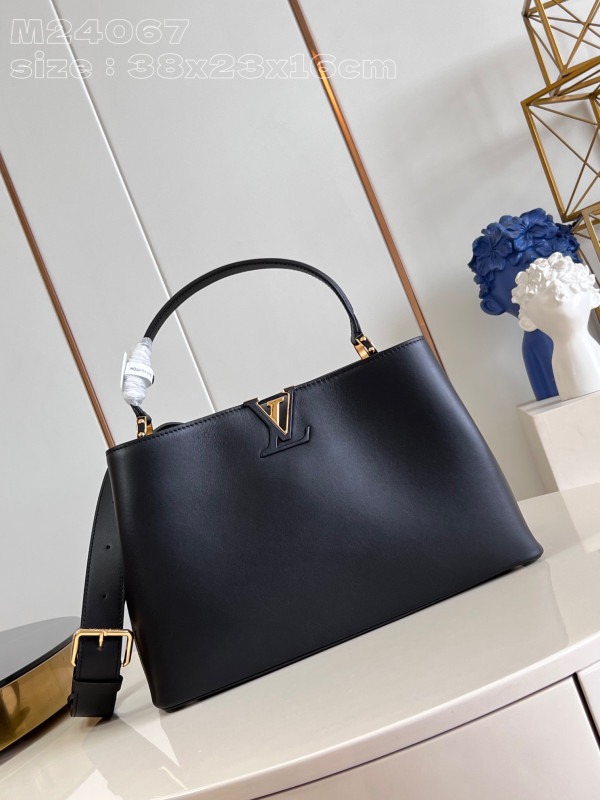 l**is V*t*n capucines gm souple-38*23*16cm