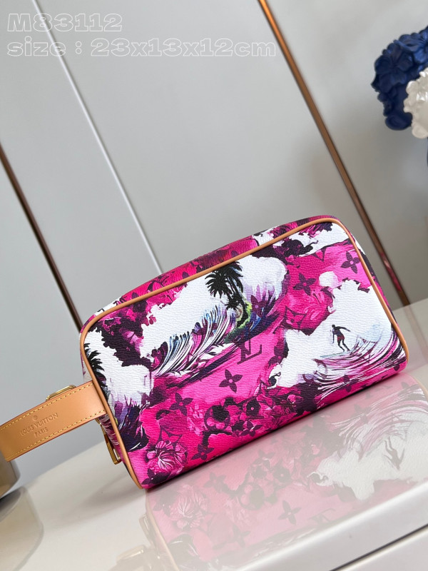 l**is V*t*n locker dopp kit bag-23*13*12cm