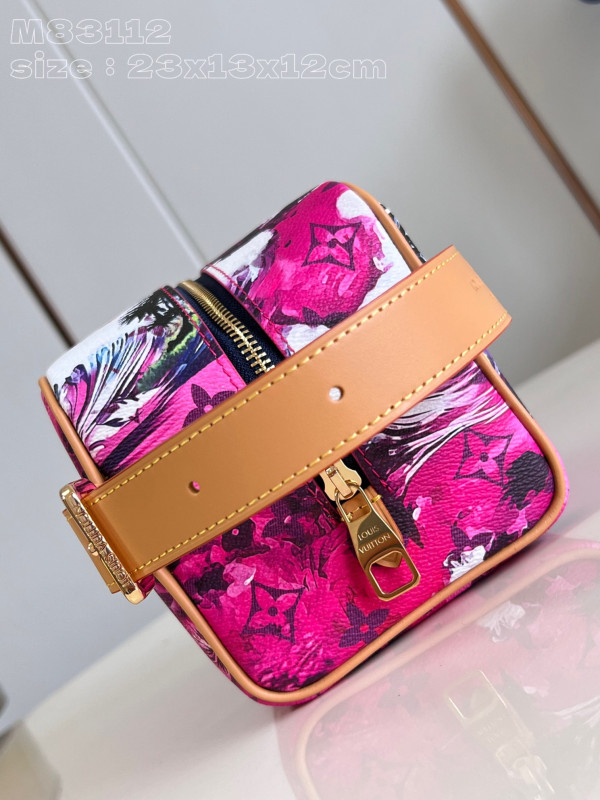 l**is V*t*n locker dopp kit bag-23*13*12cm