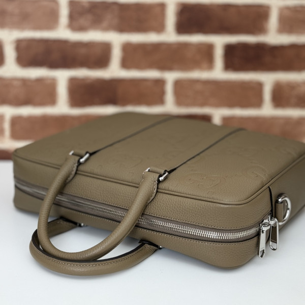 G*u*i jumbo gg briefcase