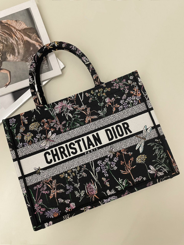 medium D*or book tote-36*18*28cm