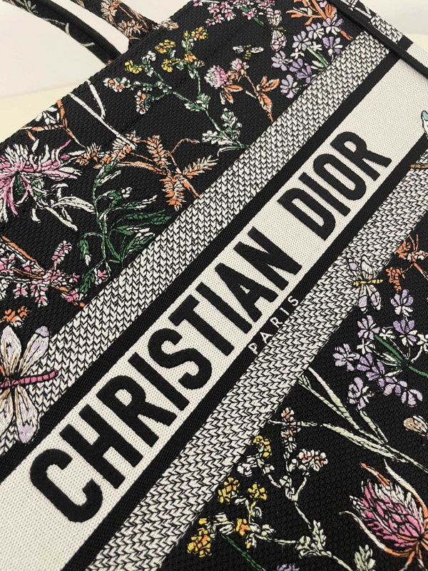 medium D*or book tote-36*18*28cm