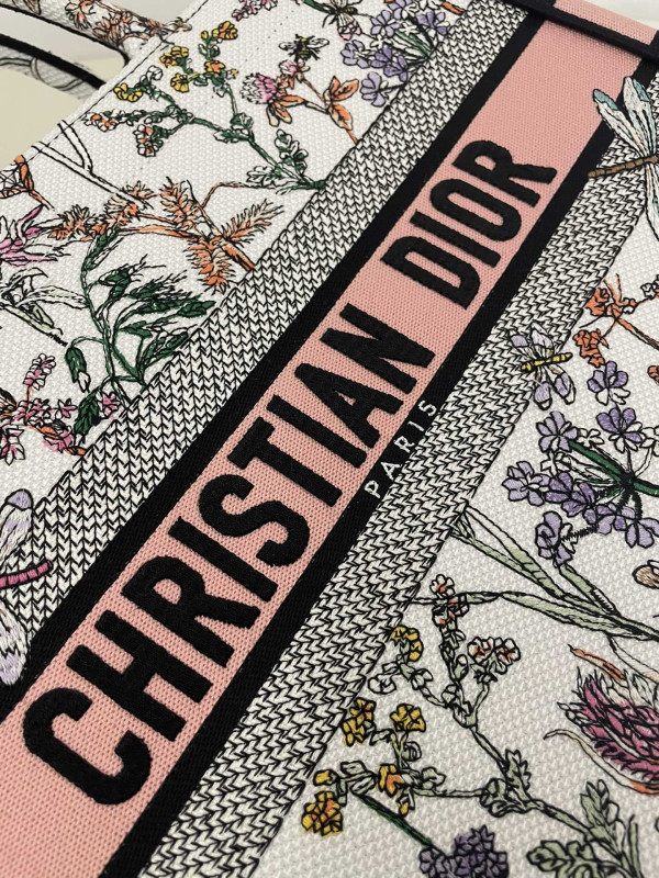 medium D*or book tote-36*18*28cm