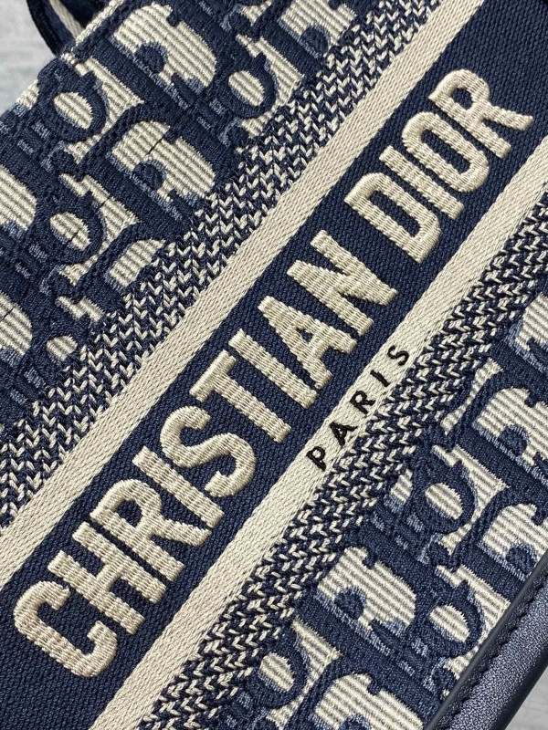 D*or mini book tote-21.5*13*7.5cm