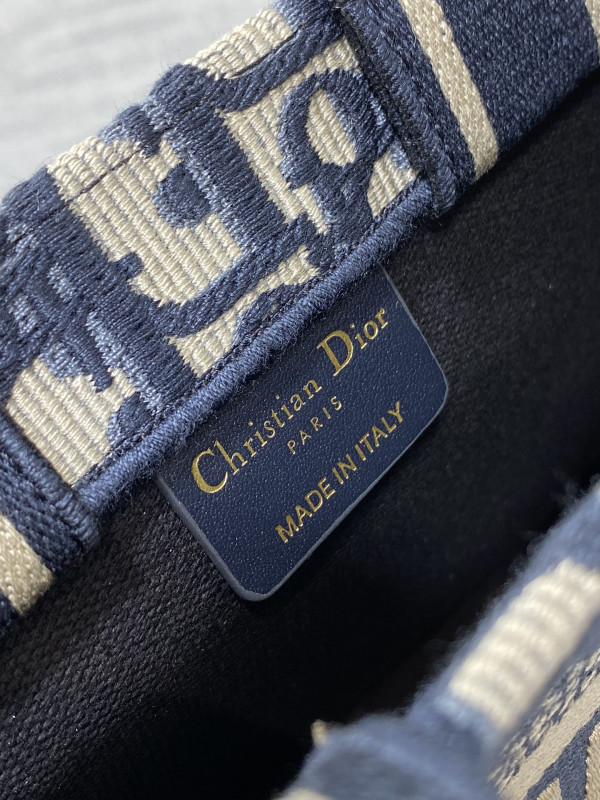 D*or mini book tote-21.5*13*7.5cm