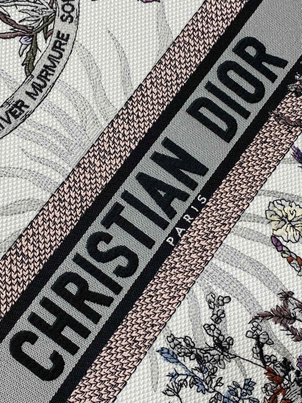 large D*or book tote-42*35*18.5cm