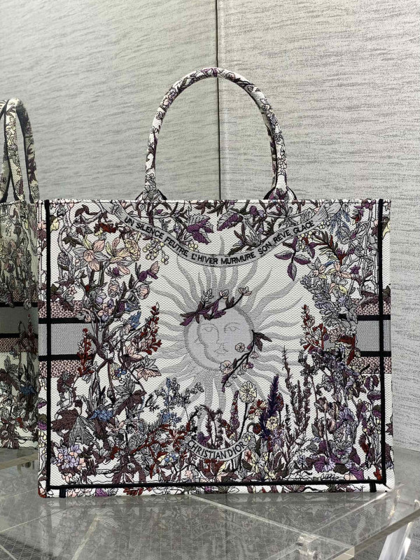 large D*or book tote-42*35*18.5cm