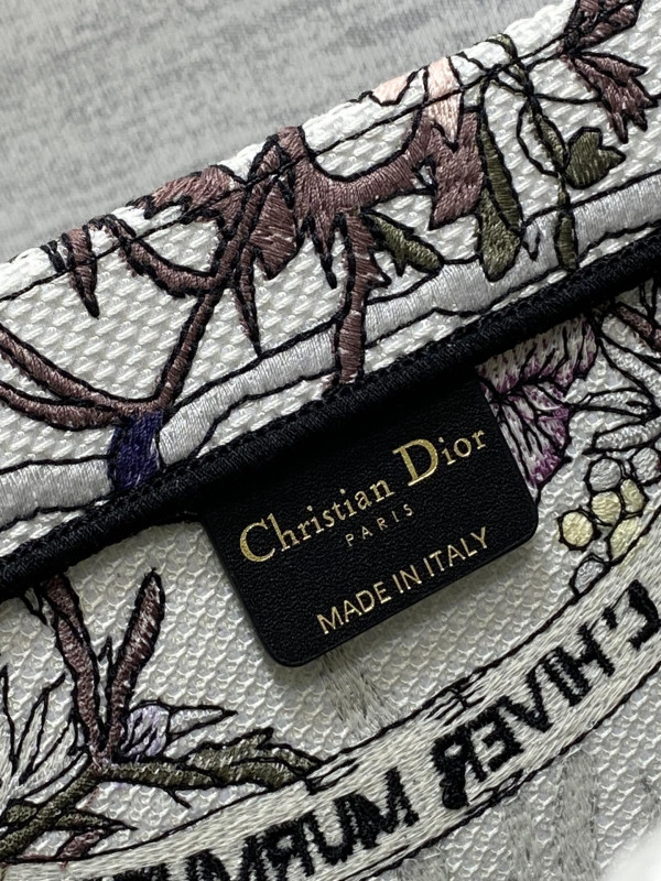 large D*or book tote-42*35*18.5cm