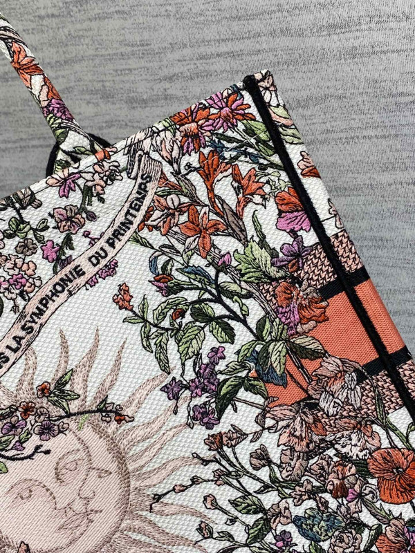 medium D*or book tote-36*18*28cm