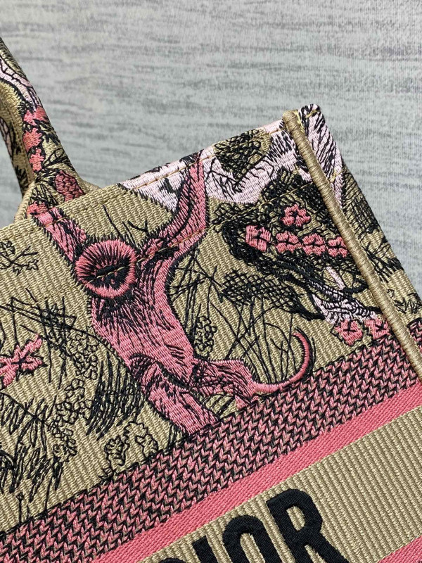 medium D*or book tote-36*18*28cm