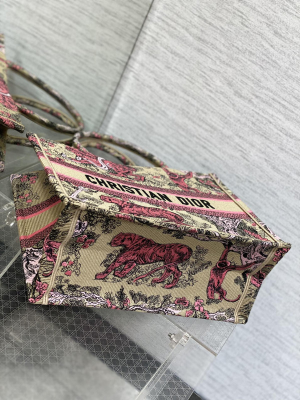 medium D*or book tote-36*18*28cm