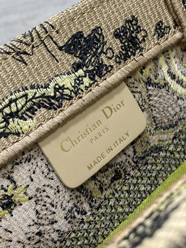 small D*or book tote-26cm