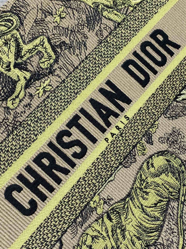 medium D*or book tote-36*18*28cm