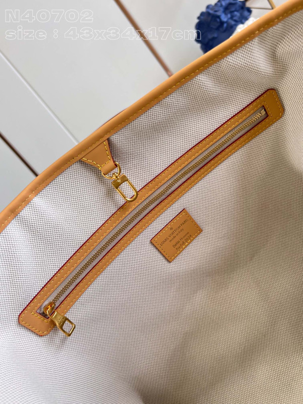 l**is V*t*n weekend tote-43*34*17.5cm