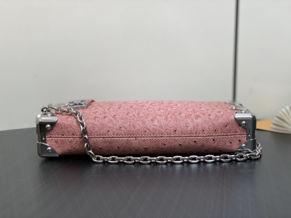 l**is V*t*n slim trunk-23*12*4cm