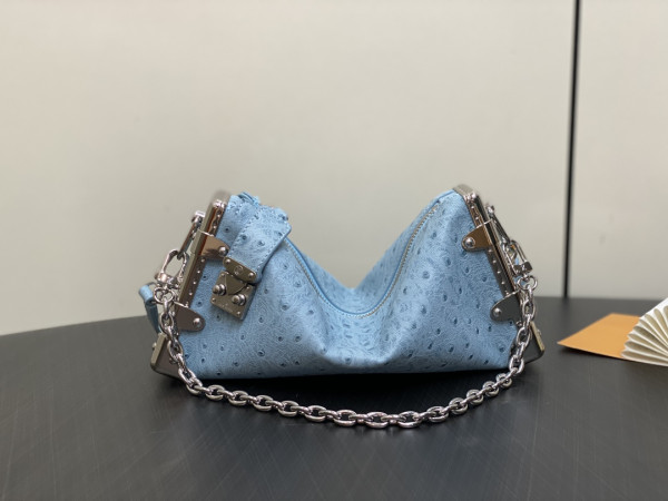 l**is V*t*n slim trunk-23*12*4cm