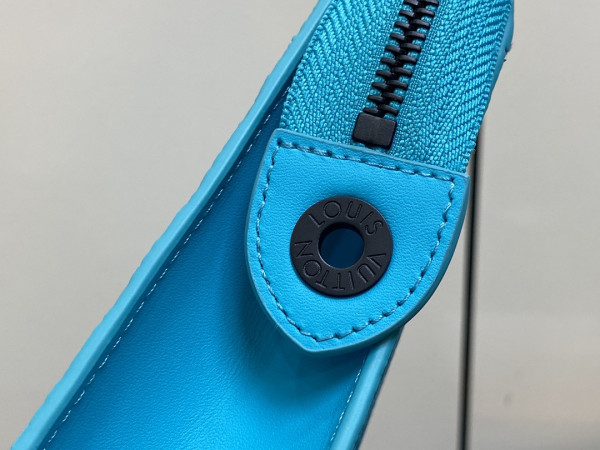 l**is V*t*n pochette voyage-27*21*6cm