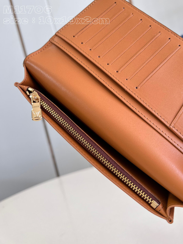 l**is V*t*n brazza wallet-10*19*2cm