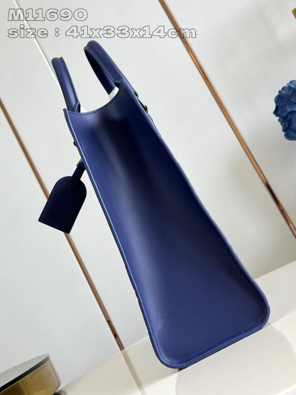 l**is V*t*n sac plat 24h-41*33*14cm