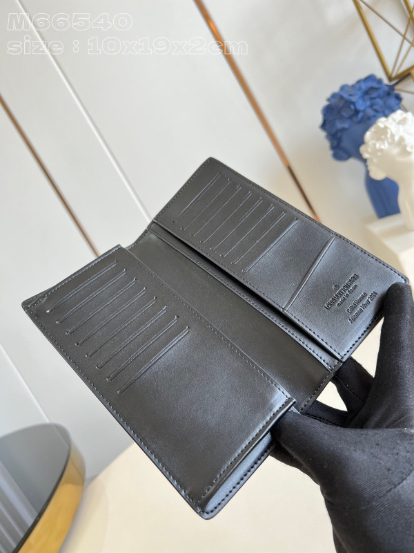 l**is V*t*n brazza wallet-10*19*2cm