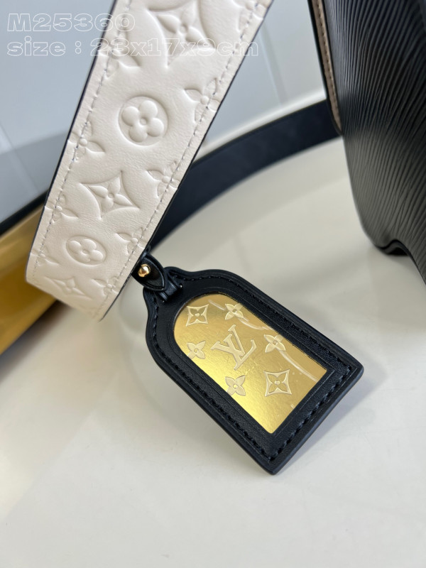 l**is V*t*n twist mm-23*17*9.5cm