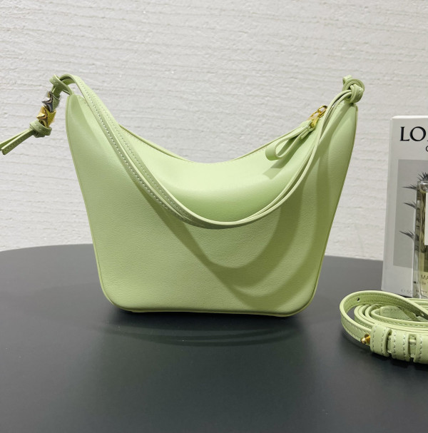 Loewe Hammock Hobo