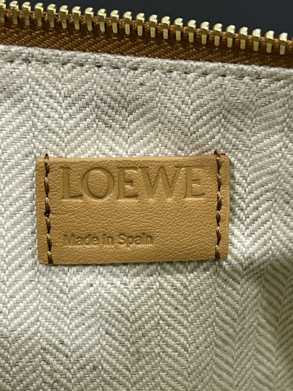 Loewe Hammock Hobo