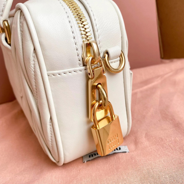 MIUMIU Arcadie matelassé nappa leather bag-19*13*6CM