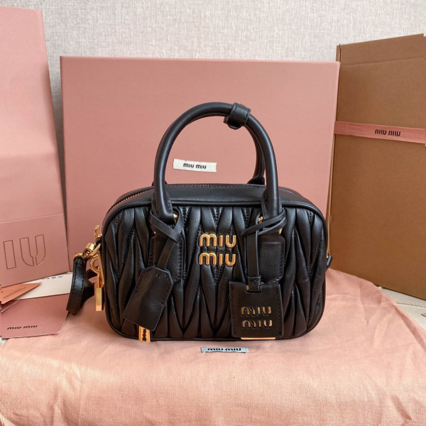 MIUMIU Arcadie matelassé nappa leather bag-19*13*6CM