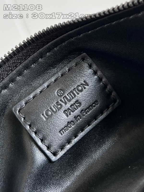 l**is V*t*n speedy bandouliere 30