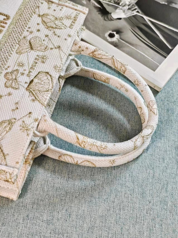 small D*or book tote-26cm