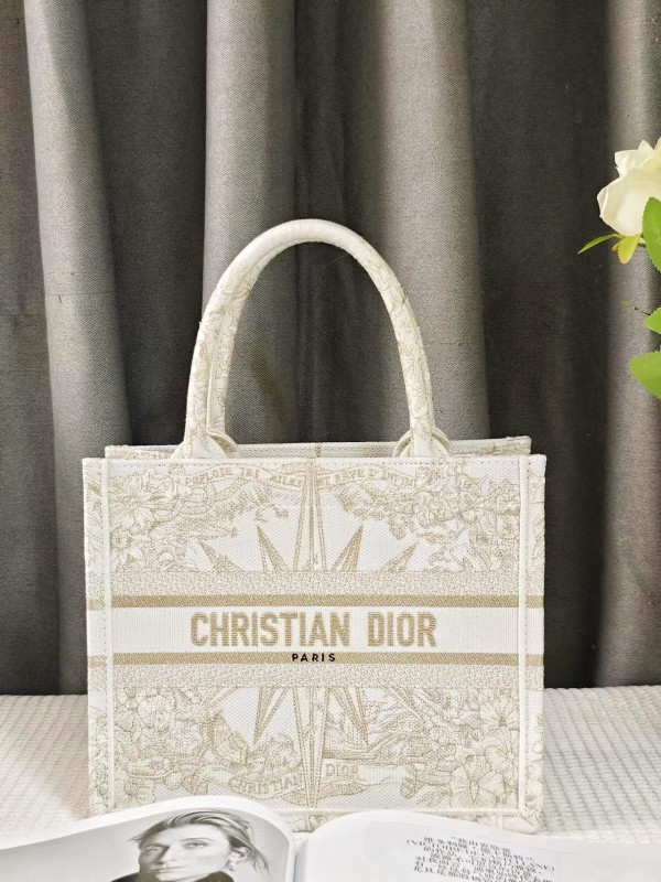 small D*or book tote-26cm