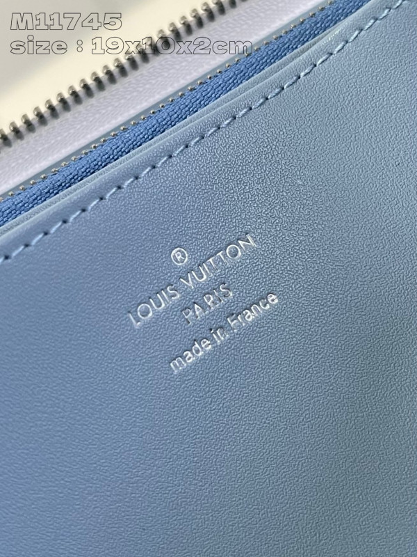 l**is V*t*n zippy wallet-10*20*2 cm