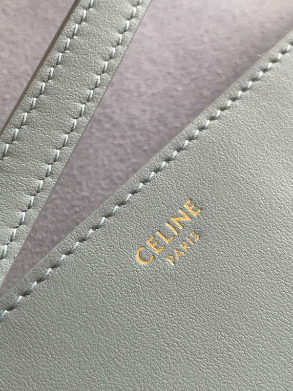 Ce**e besace cuir triomphe